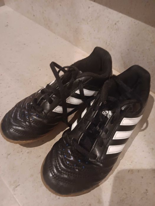 Ténis Adidas Predator n.31