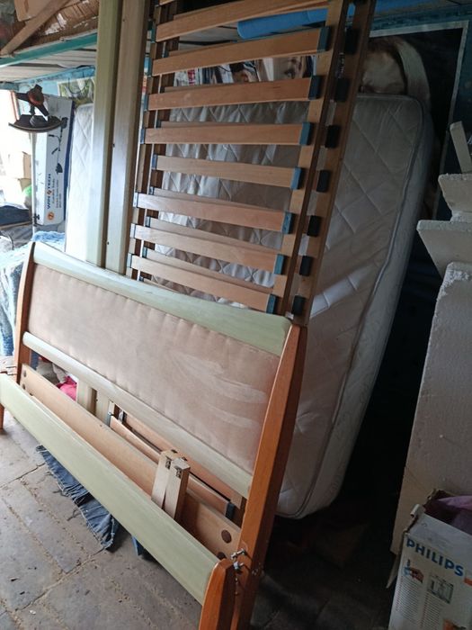 Кровать двуспальная