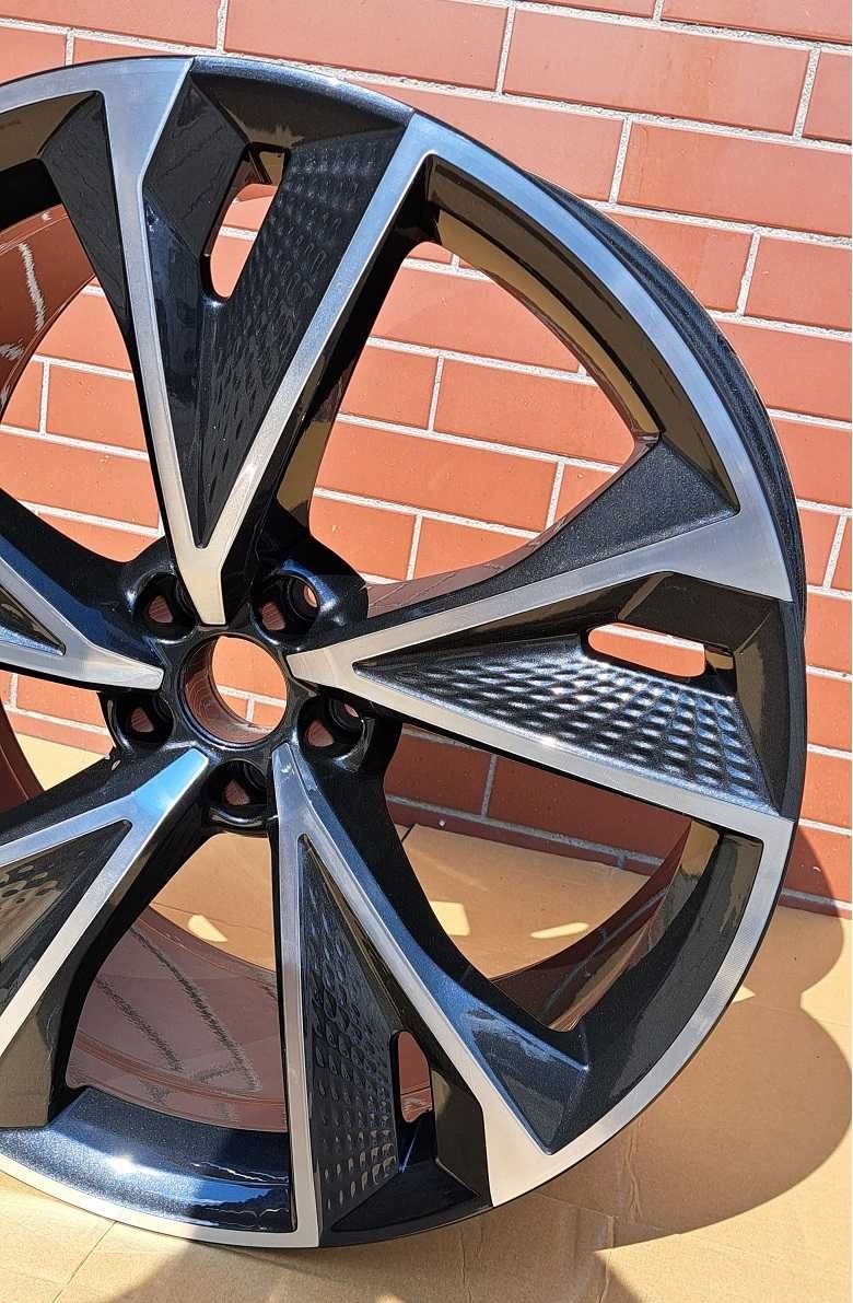ORYGINAŁ Felga Audi 5x112 22x10.5J ET19 RS6 RS7 SQ7 SQ8 RSQ8