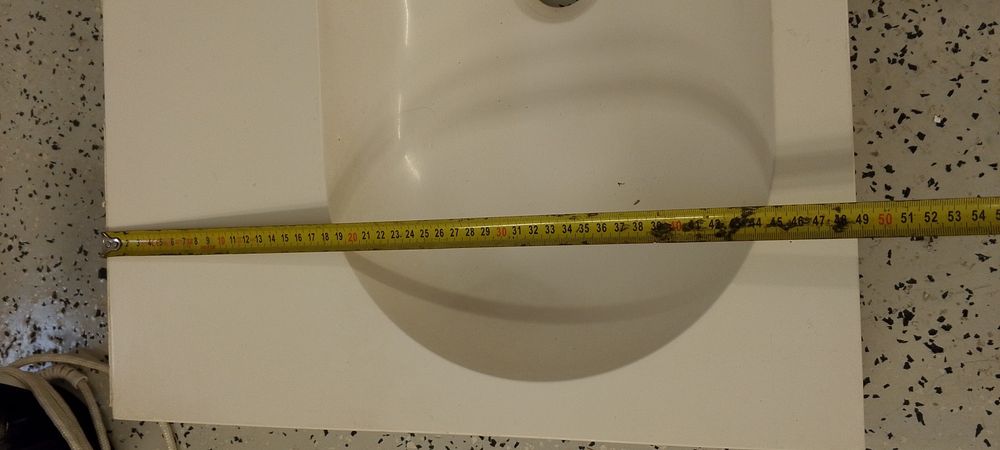 Łazienka --umywalka-Gratis lama,roleta zelazko całość 70 zł