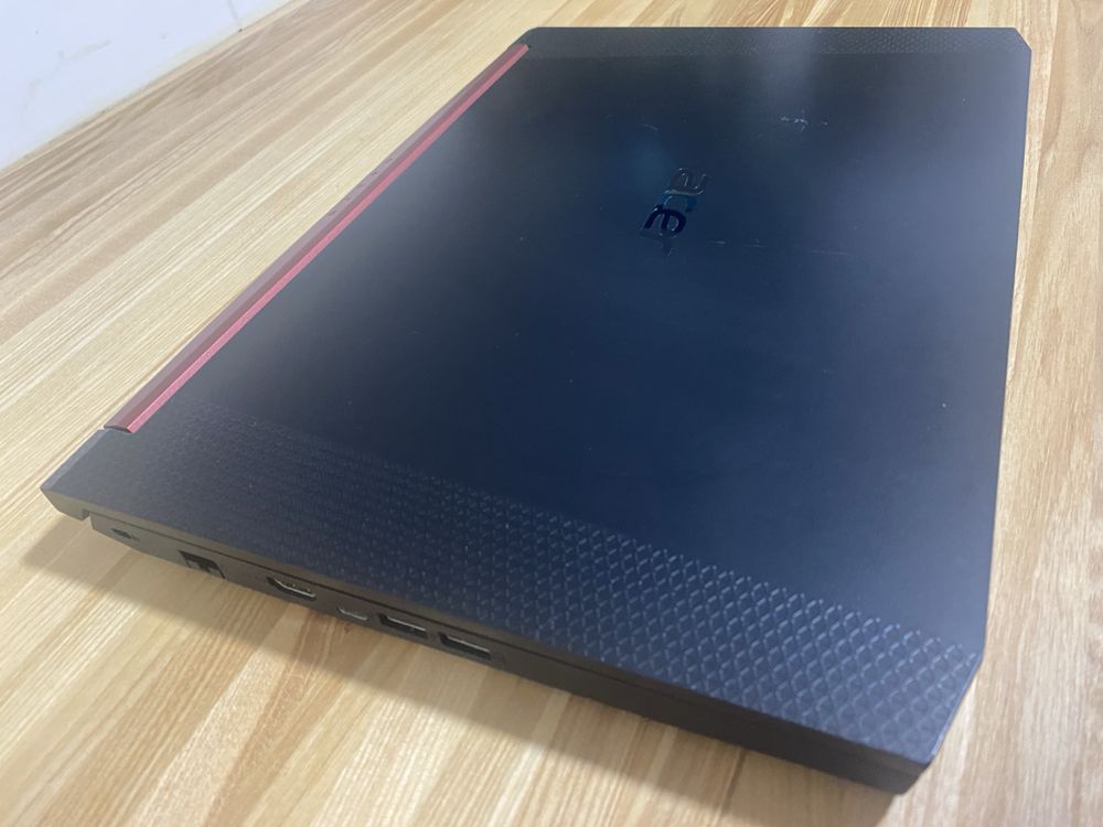 Acer Nitro 5 A515-54-728C | i7-9 | RTX 2060 | 144 Гц | 16 гб |NVMe 256