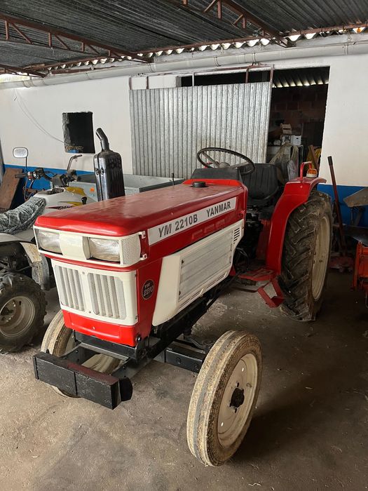 Vendo Trator yanmar 2210, fresa e charrua