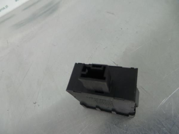 Comando / botão / interruptor multifunções PEUGEOT 208