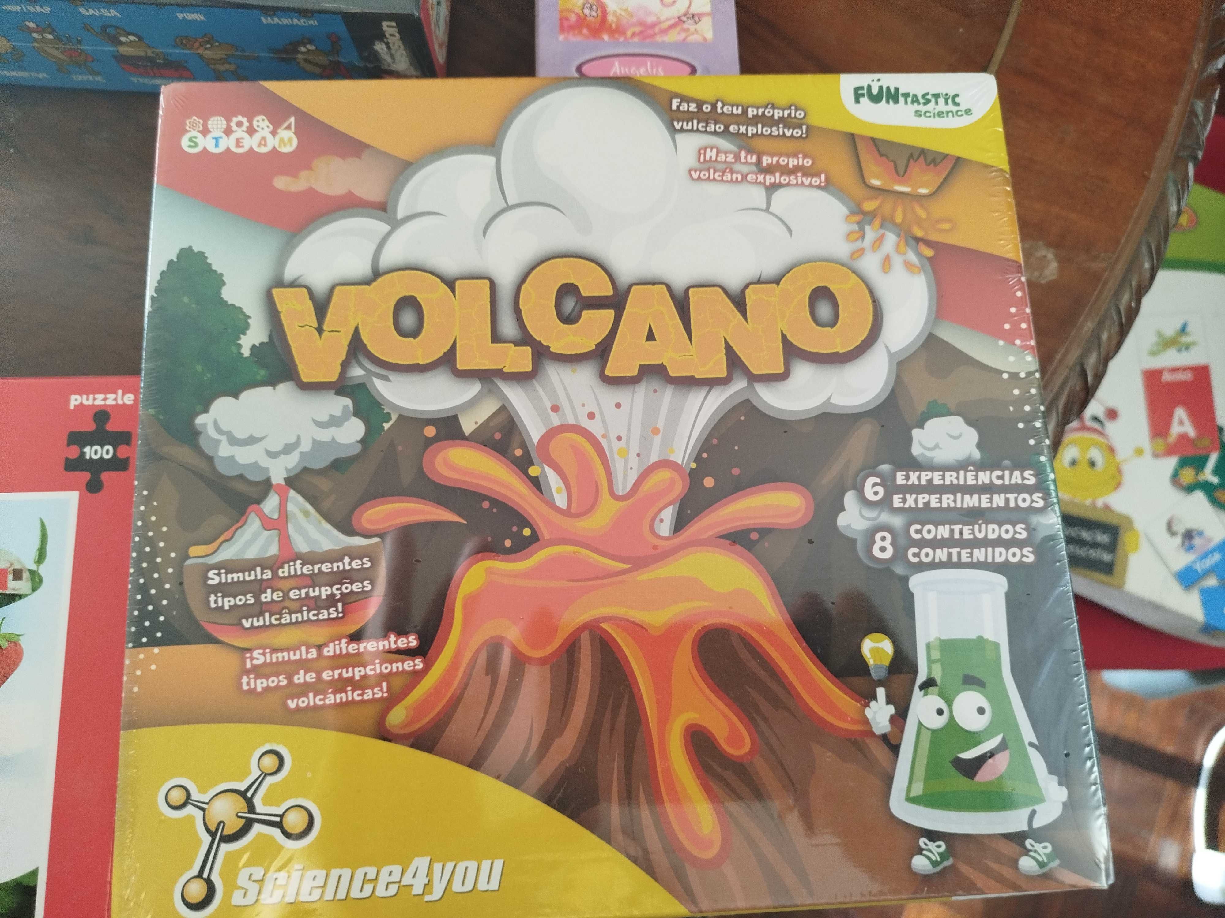 Vendo jogos e puzzles variados