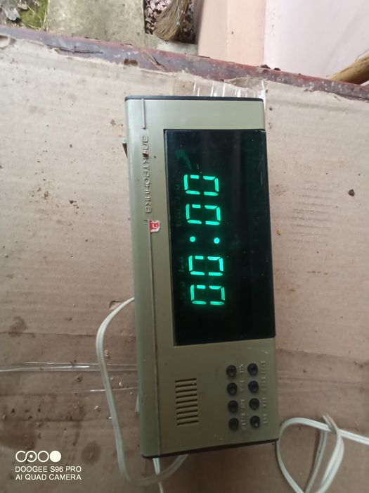 Годинний електронний Електроніка