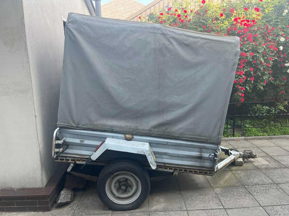 Причіп автомобільний