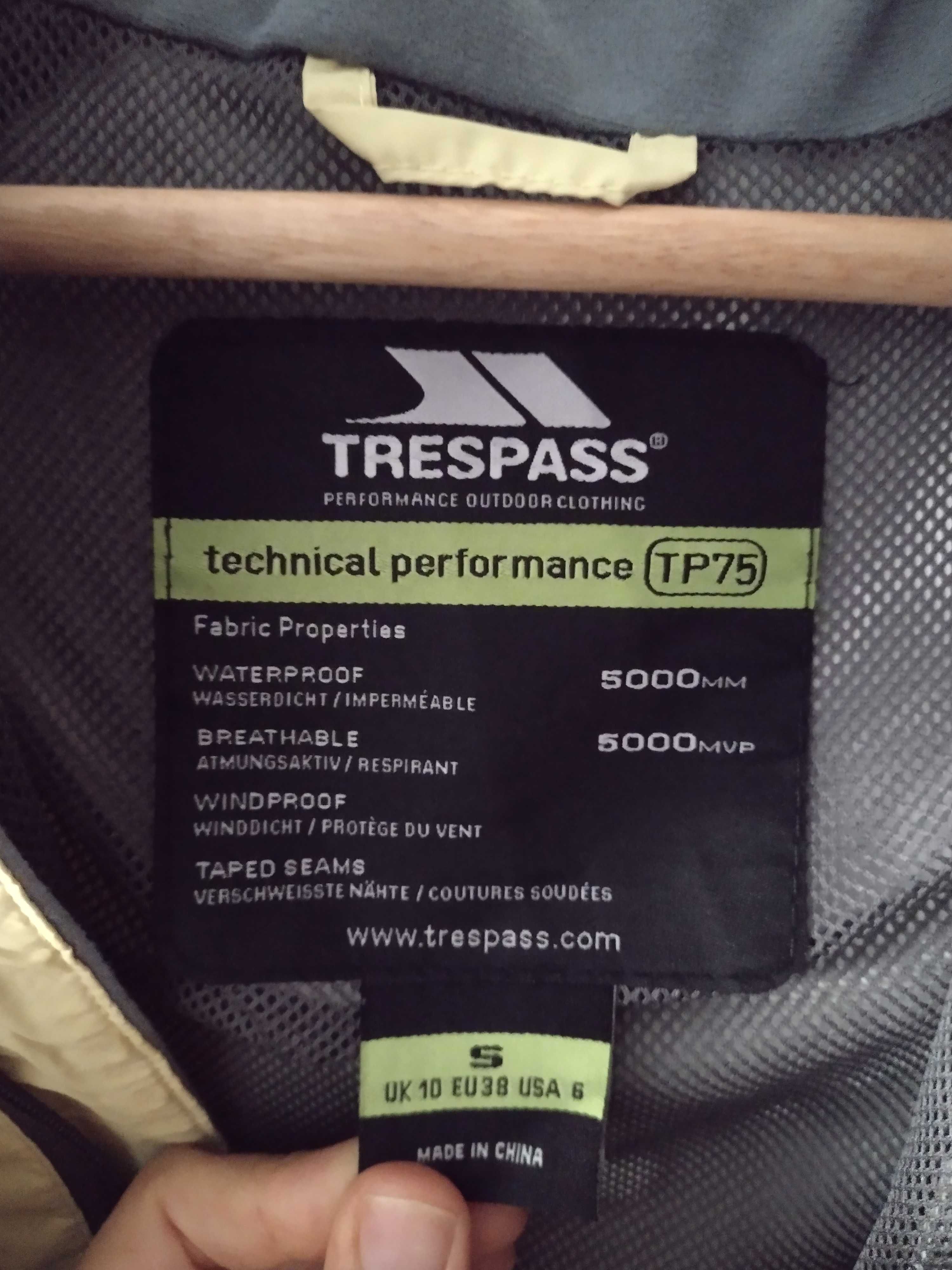 Casaco Impermeável, marca Trespass, tamanho S