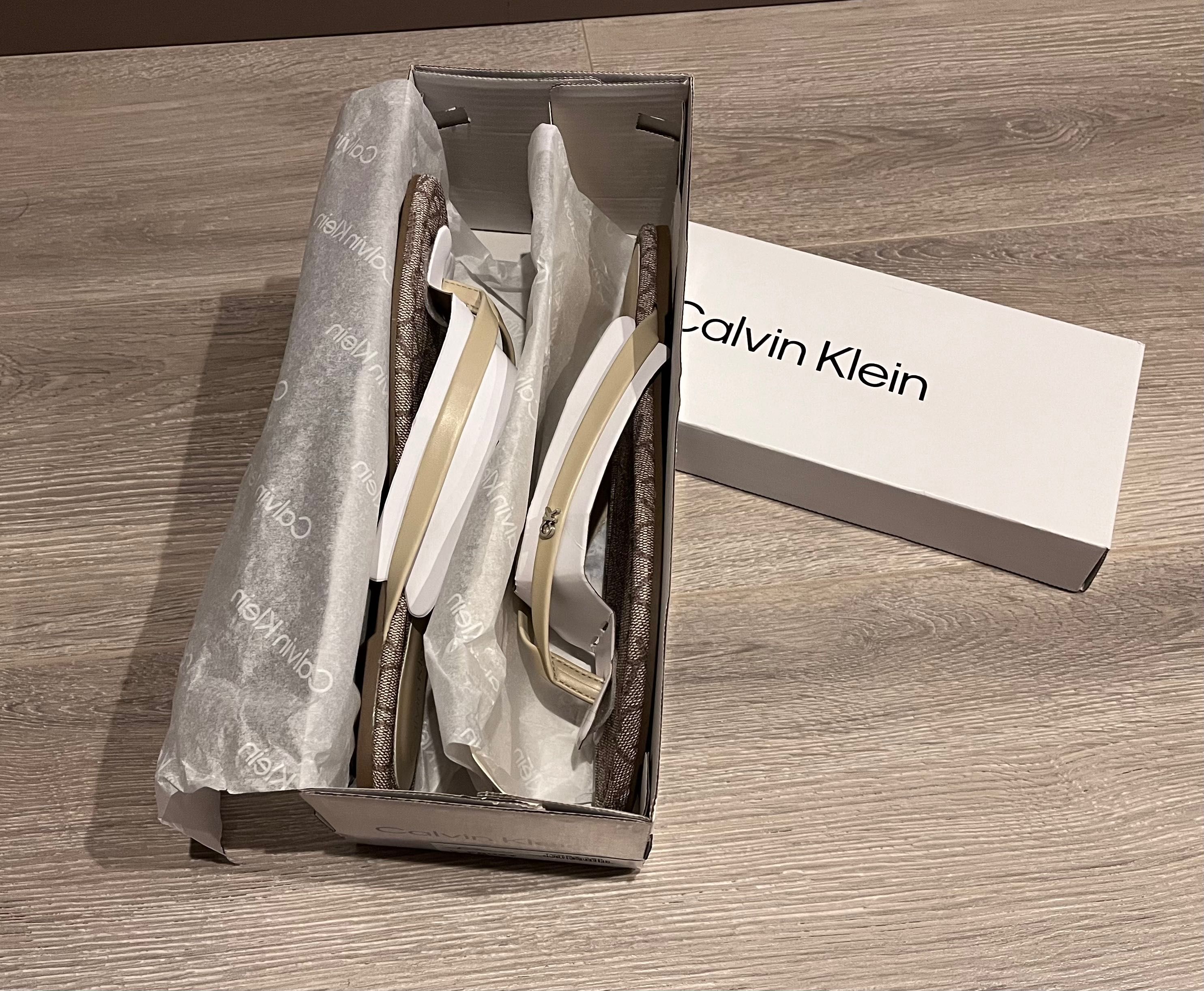 Обувь женская, Взуття
Calvin Klein