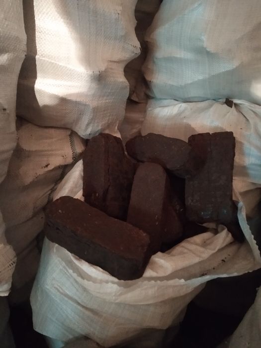 Торфобрикет в мішках, єврофасований та насипом