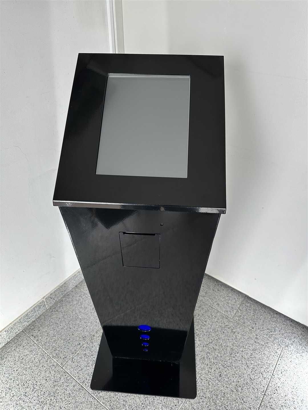 Torre Quiosque de senhas de vez com software, cor cinzento, completo.