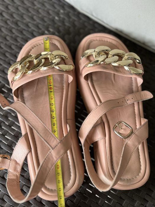 Босоніжки, 37 розмір