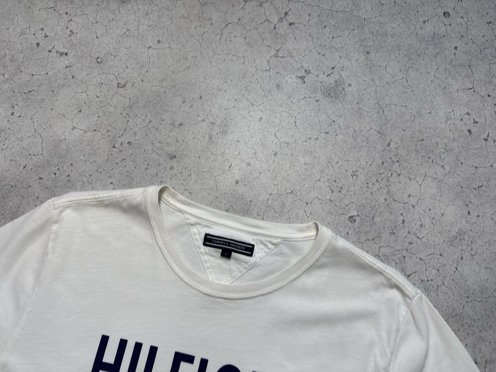 Мужская Футболка Tommy Hilfiger С Большим Логотипом Ориг Размер M-L