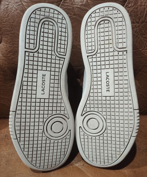 Женские кроссовки Lacoste