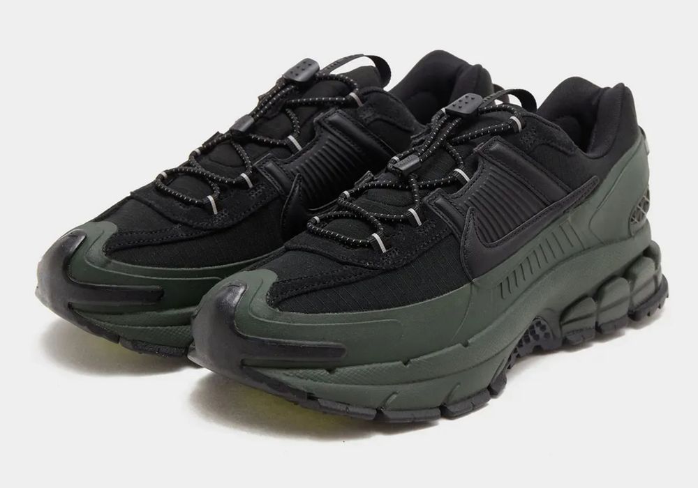 Чоловічі кросівки NIKE ZOOM VOMERO ROAM 42,5