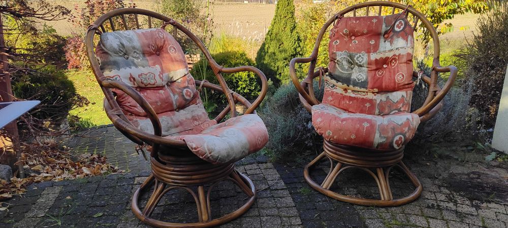 Fotele rattanowe obrotowe