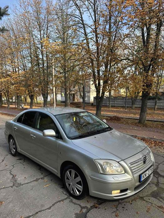 Продам Toyota Avensis