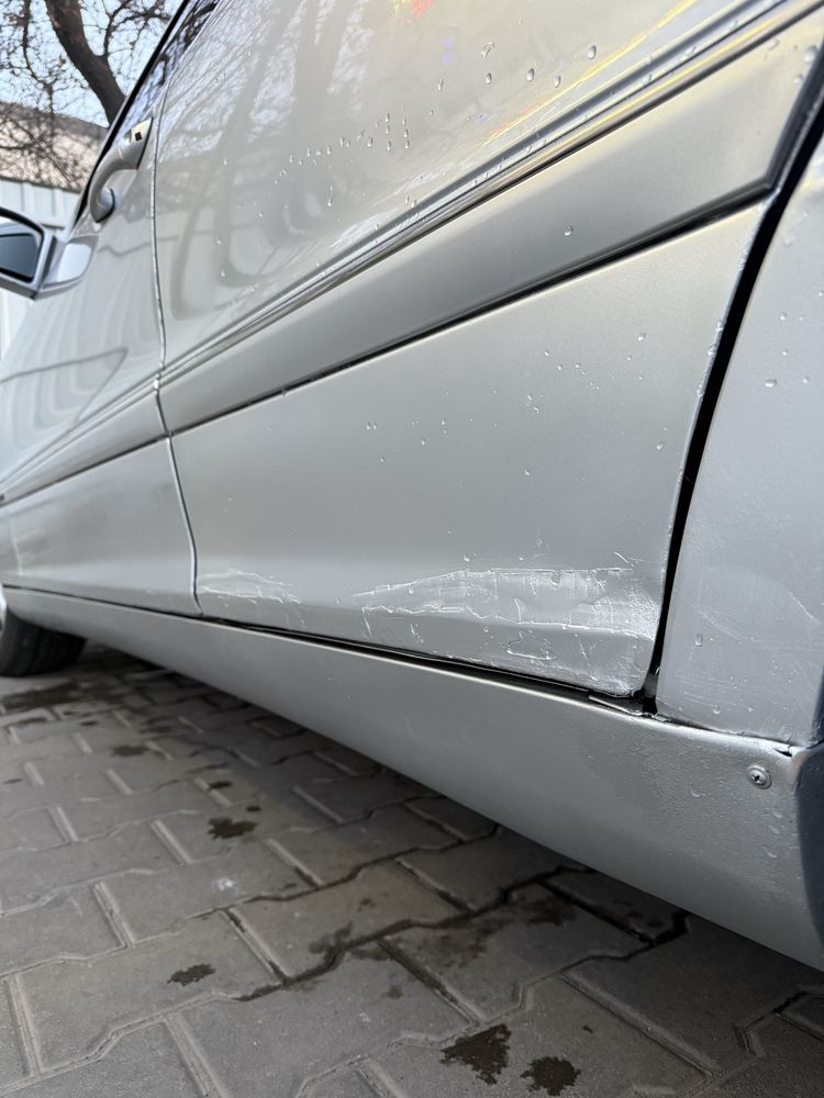 Мерседес w203 c220 2001 рік