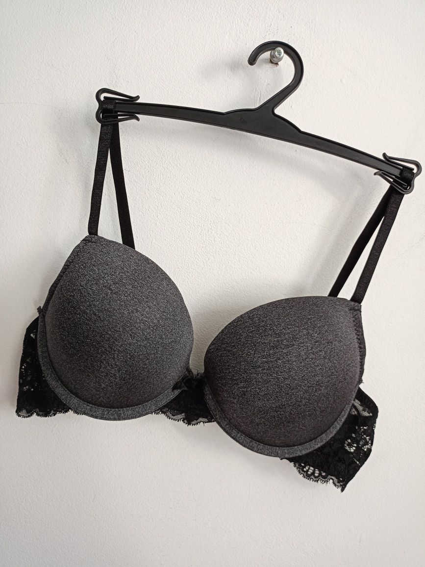 Nowy biustonosz Censored roz 75C