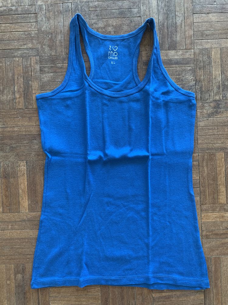 T-shirts de alças