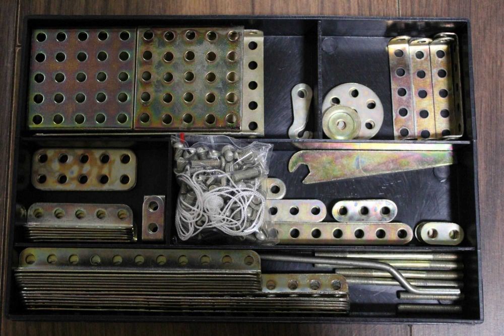 Залізний Найбільші набори Конструктор металевий №35 Машинки