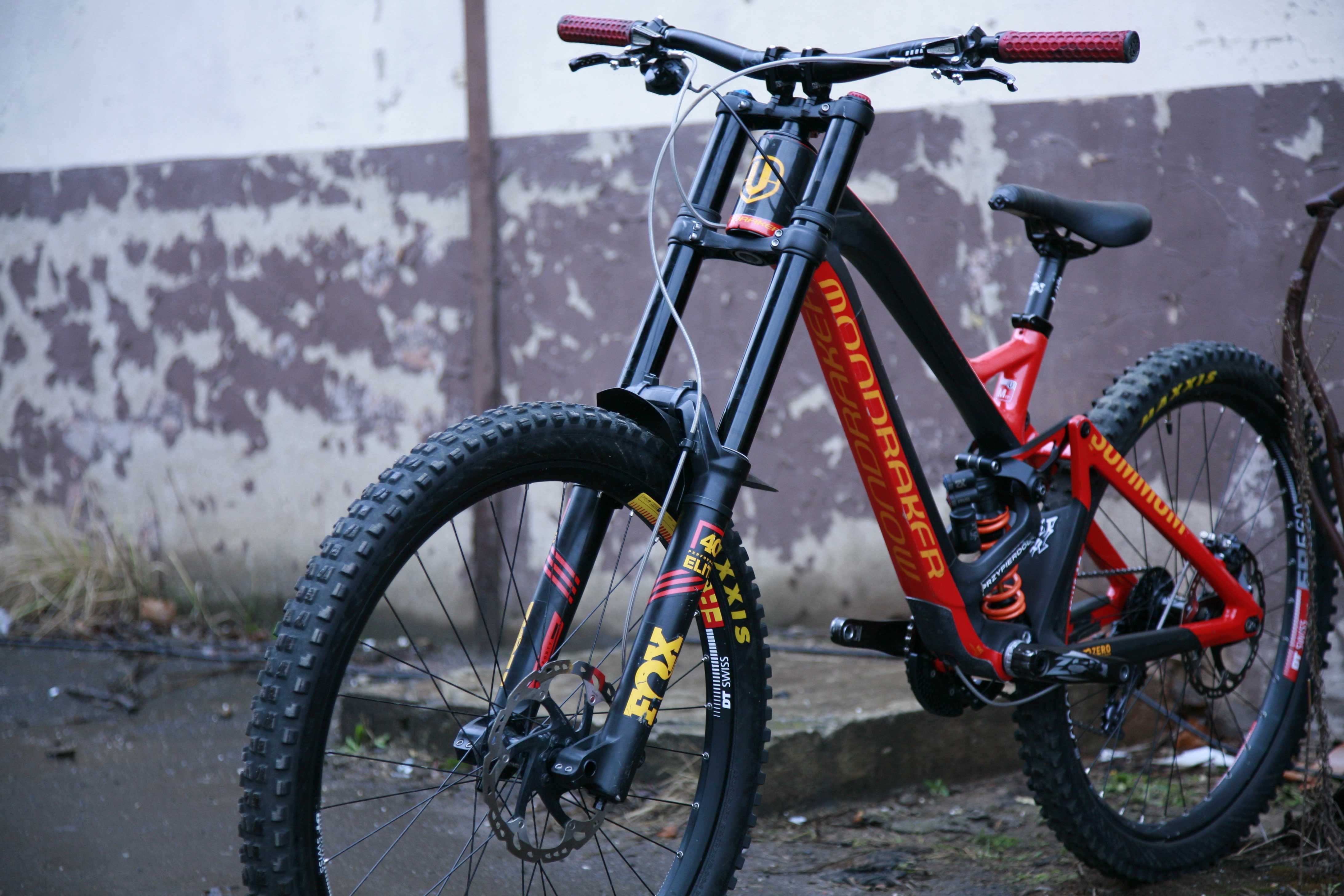 Mondraker summum carbon pro 2018