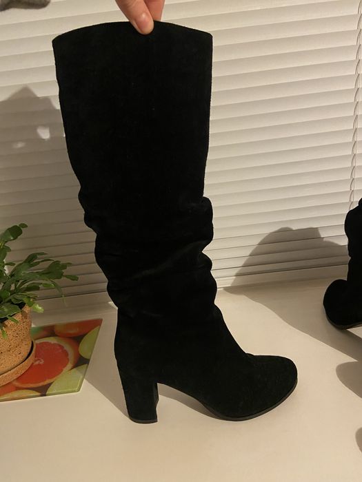 Замшеві осінні чоботи 38 розм.