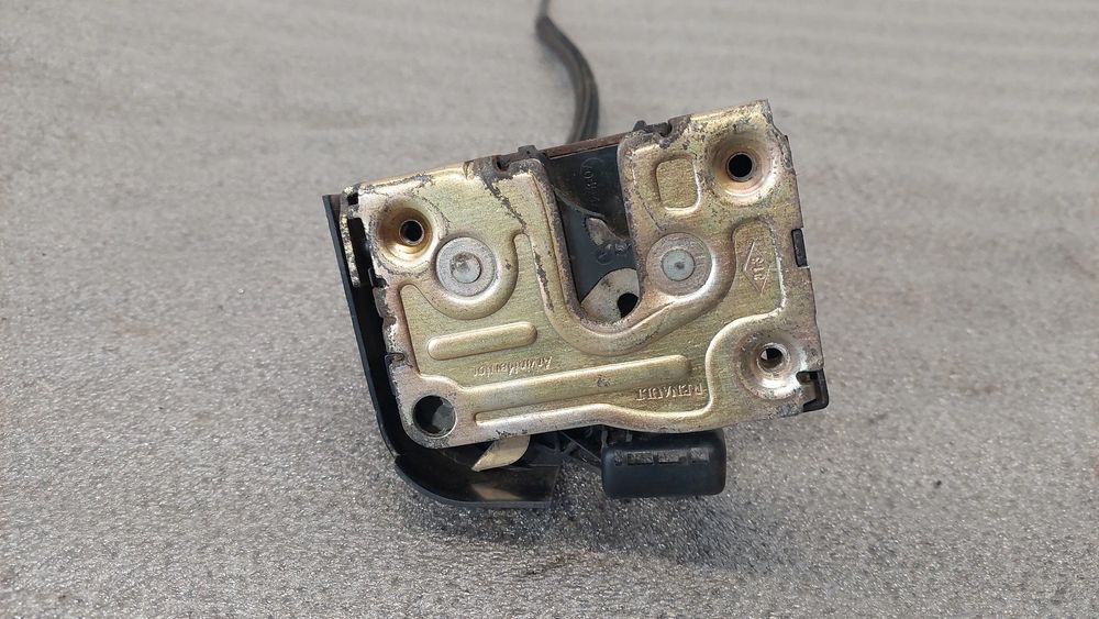 Fechadura / fecho porta frente esquerdo RENAULT Clio II (BB0/1/2_, CB0