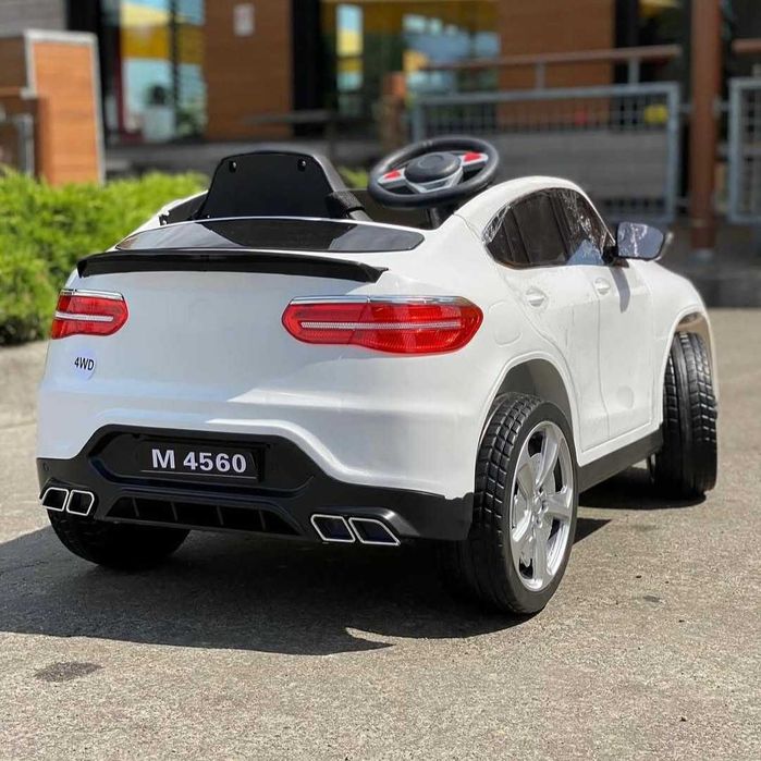 Дитячий електромобіль на акумуляторі Mercedes M 4560 з пультом