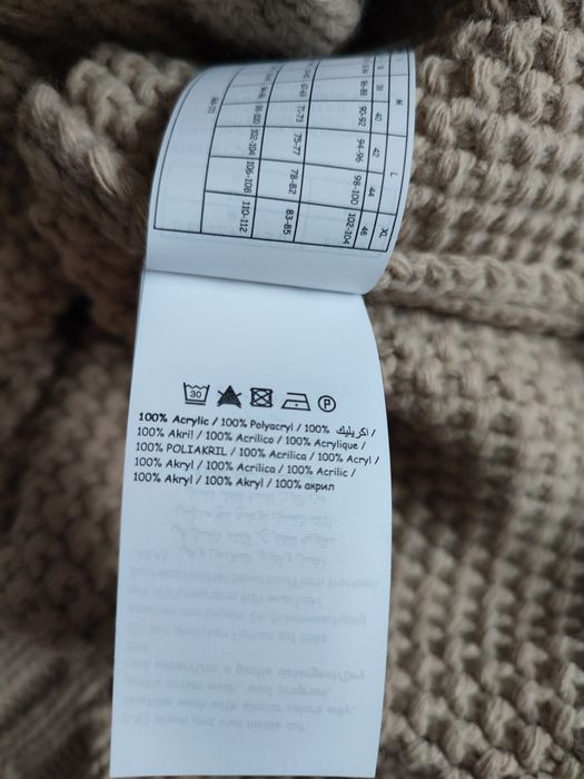 Sweter beżowy M jak nowy