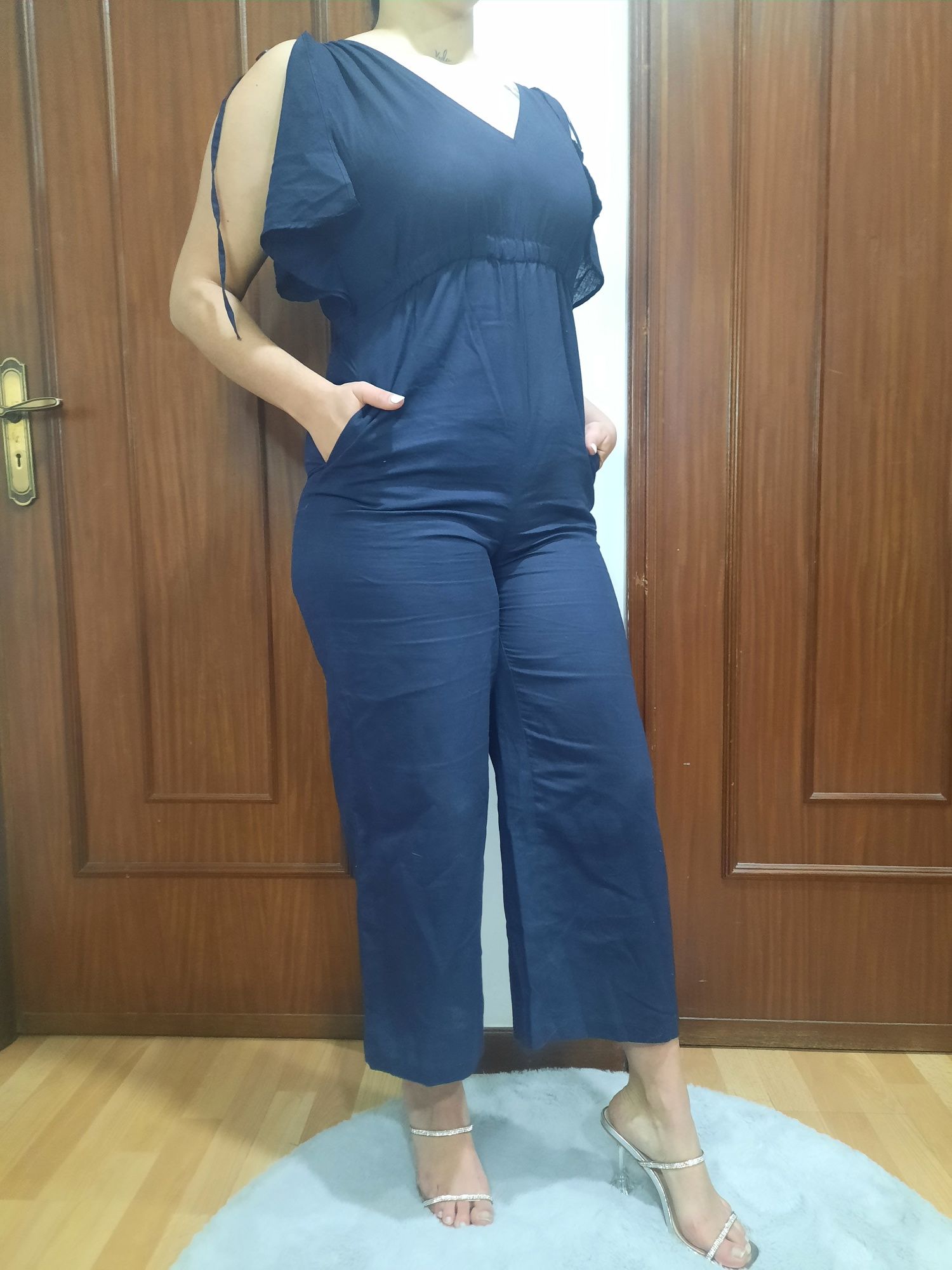 Vestidos e macacões senhora 5 euros cada