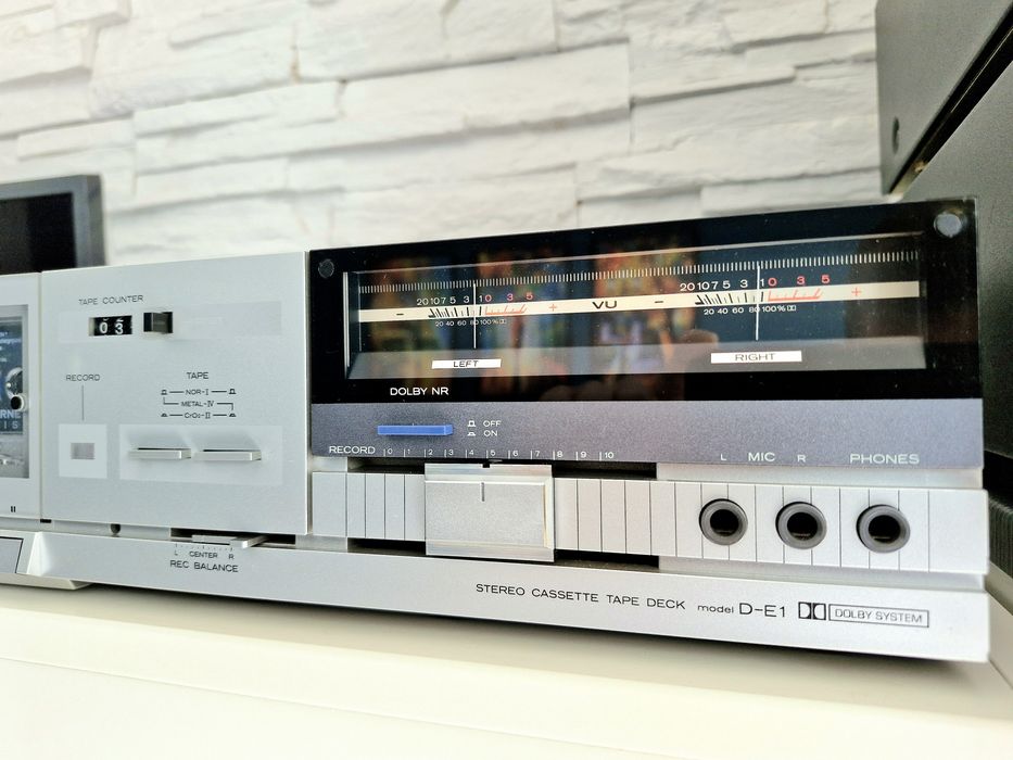 Hitachi D-E1 Deck magnetofon
