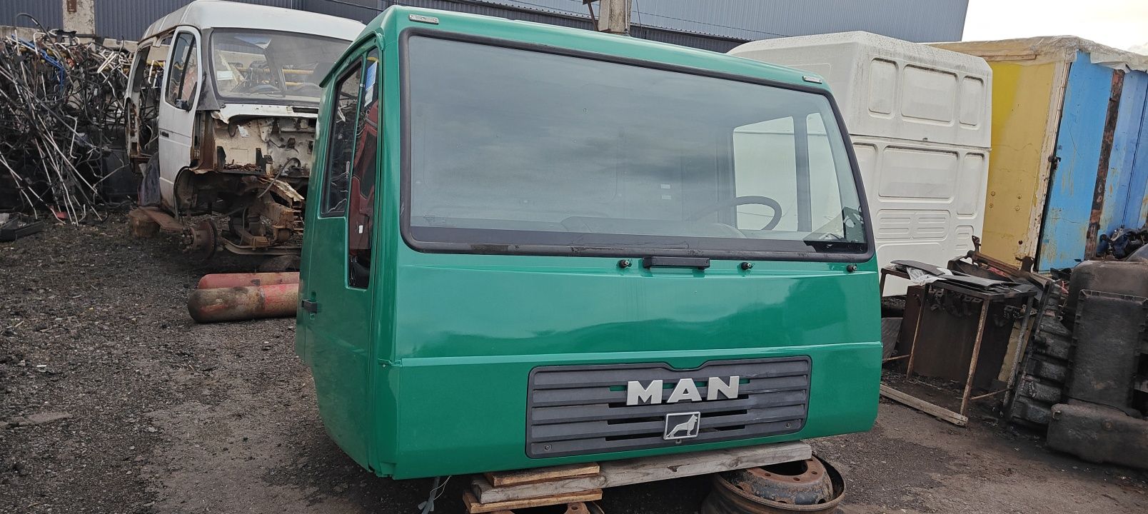 Кабіна в ідеальному стані МАН  MAN Л2000 L2000