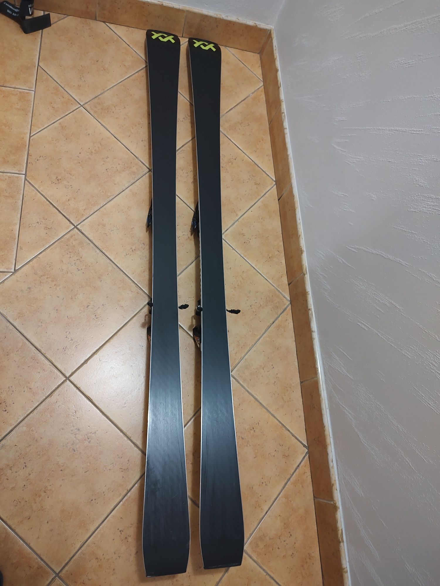 Narty volkl racetiger 165 cm sl fis approved