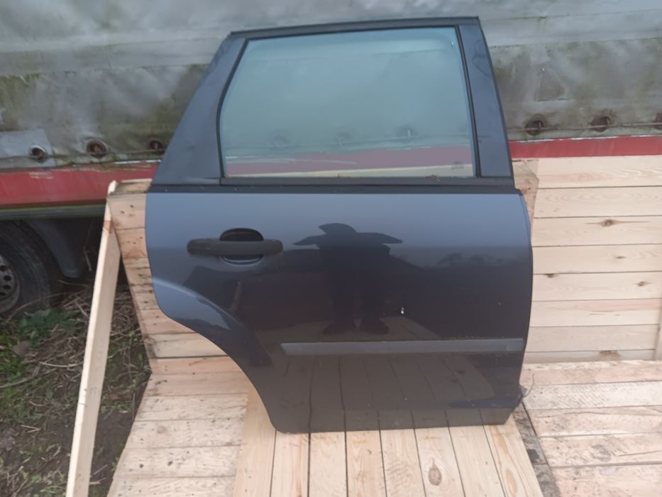 Ford Focus mk2 II kombi drzwi prawy tył tylne tylnie prawe kompletne