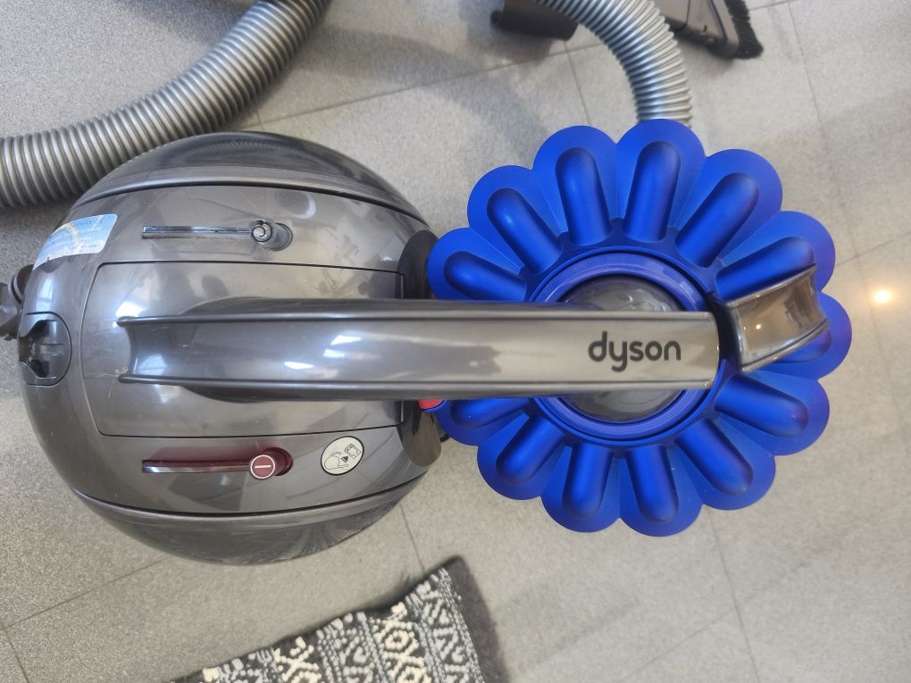 Dyson DC37 Advanced  Allergy