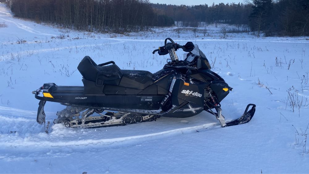 Skuter sniezny ski doo 800R REV XP 2011r. 850km przebiegu