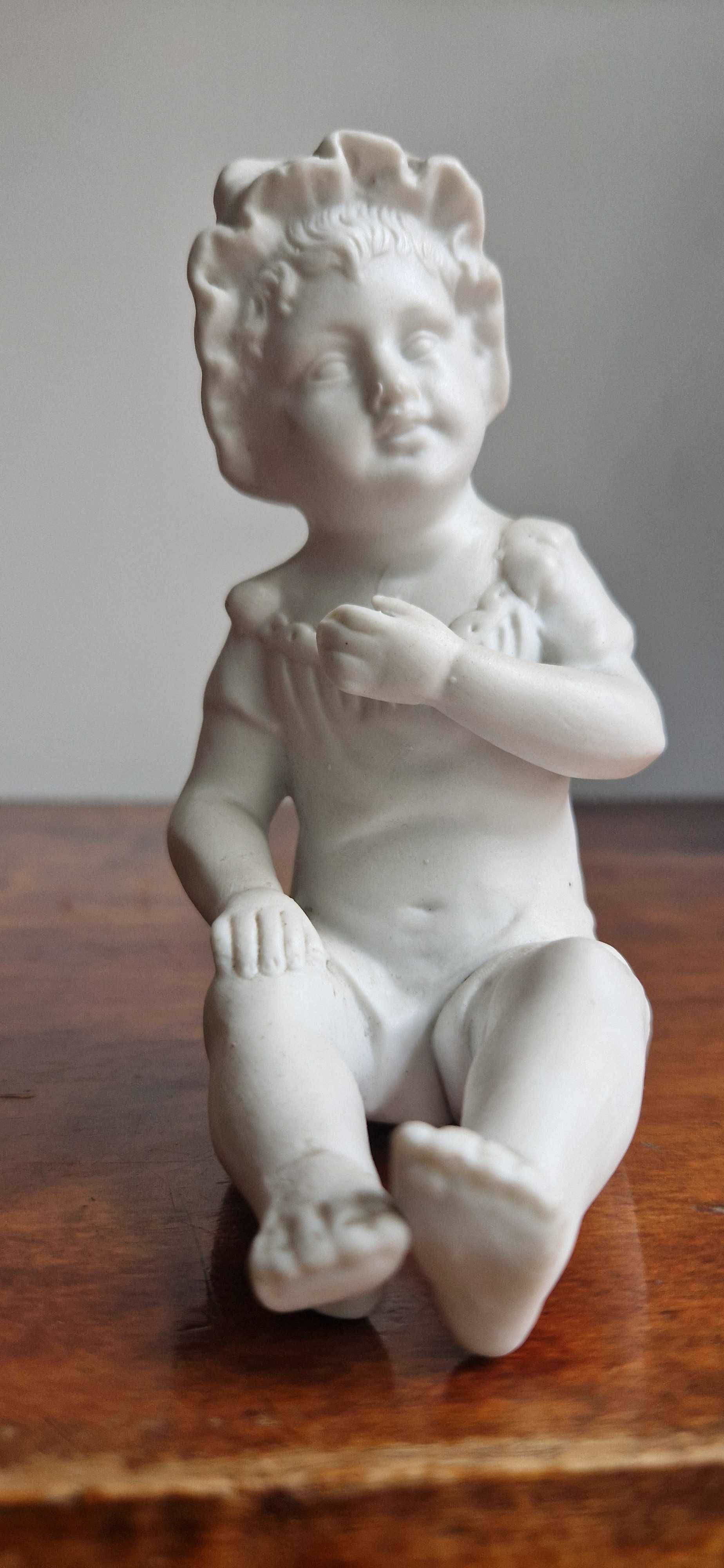 Przedwojenna rzeźba figurka antyczna porcelana biskwitowa dekor