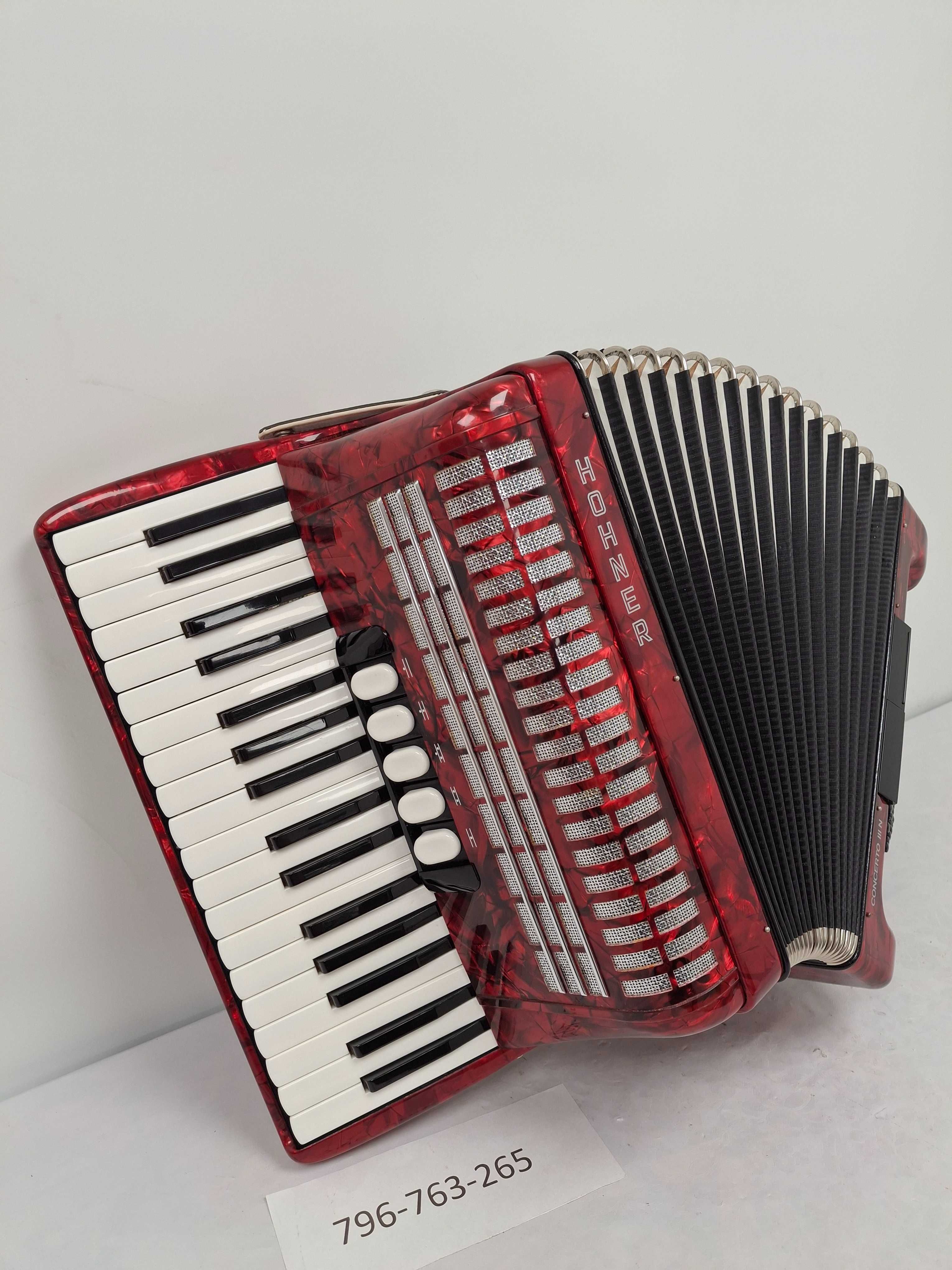 Akordeon Hohner Concerto IIIN ,bdb stan 72 basy,3 chóry, zamiana !!!
