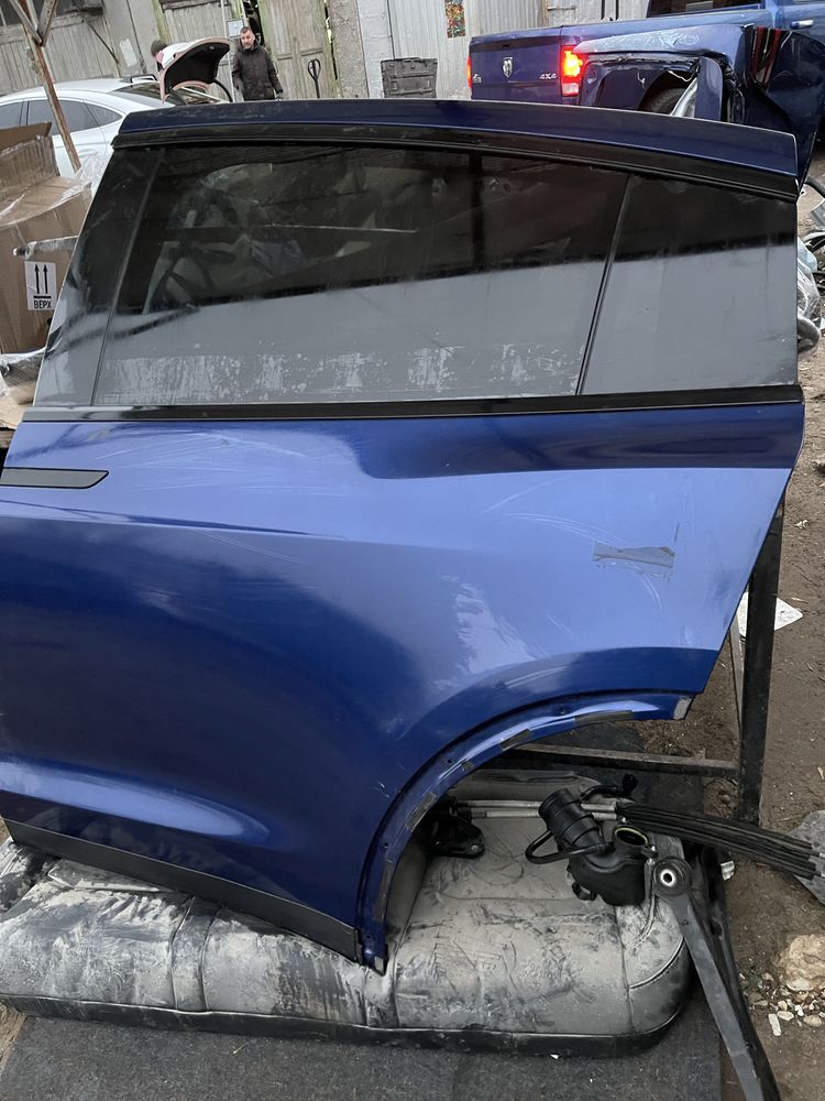 Двері перед зад Tesla Model X plaid 2022+++ зарчастини розбірка