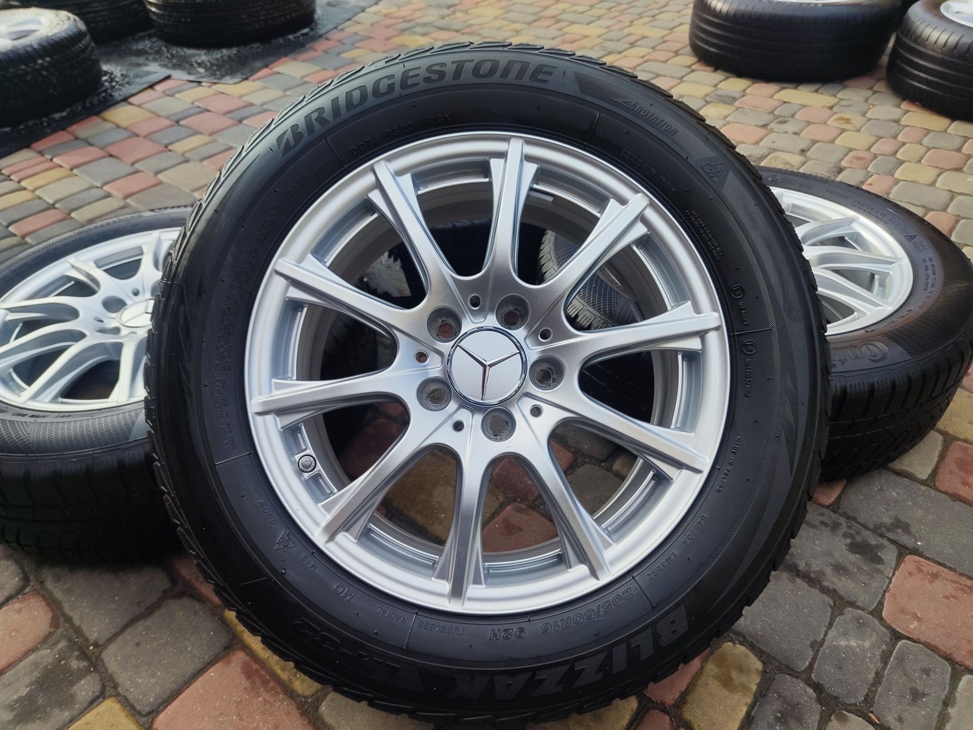 R16 5 112  Mersedes Original A2054012400 з гумою 205/60/16 -2020 рік