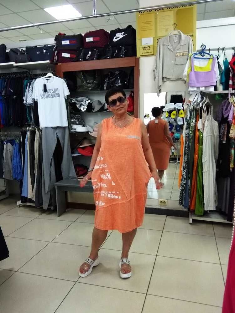 Продам льняное платье миди.