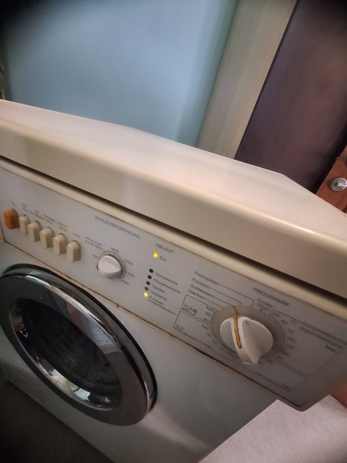 Стиралка, стиральная машинка, пральна машина, пралька Miele