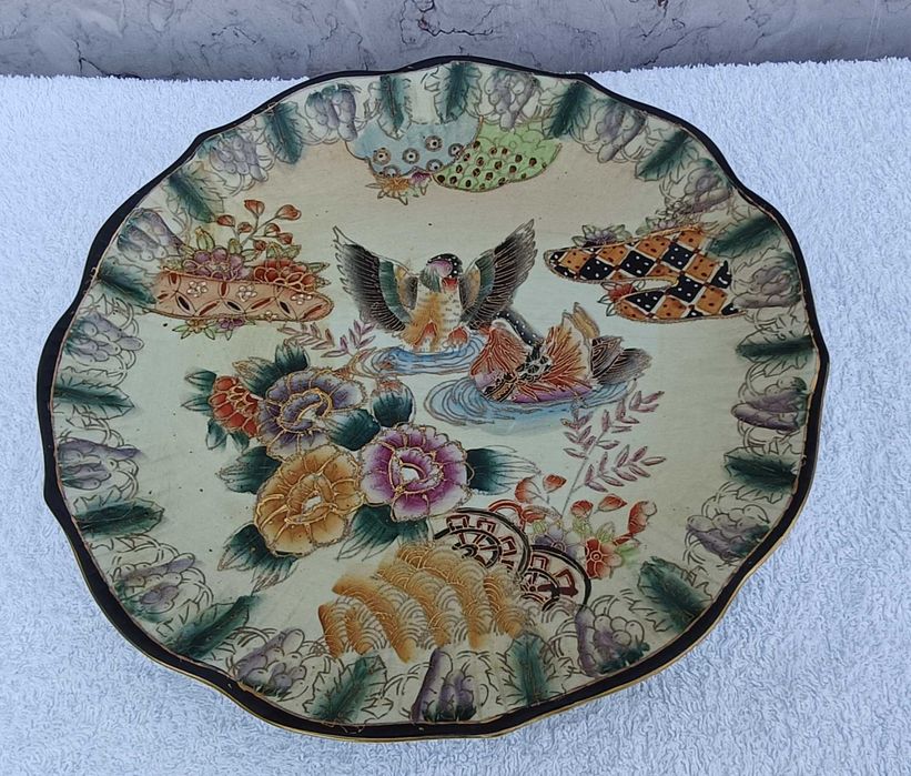 Prato oriental porcelana