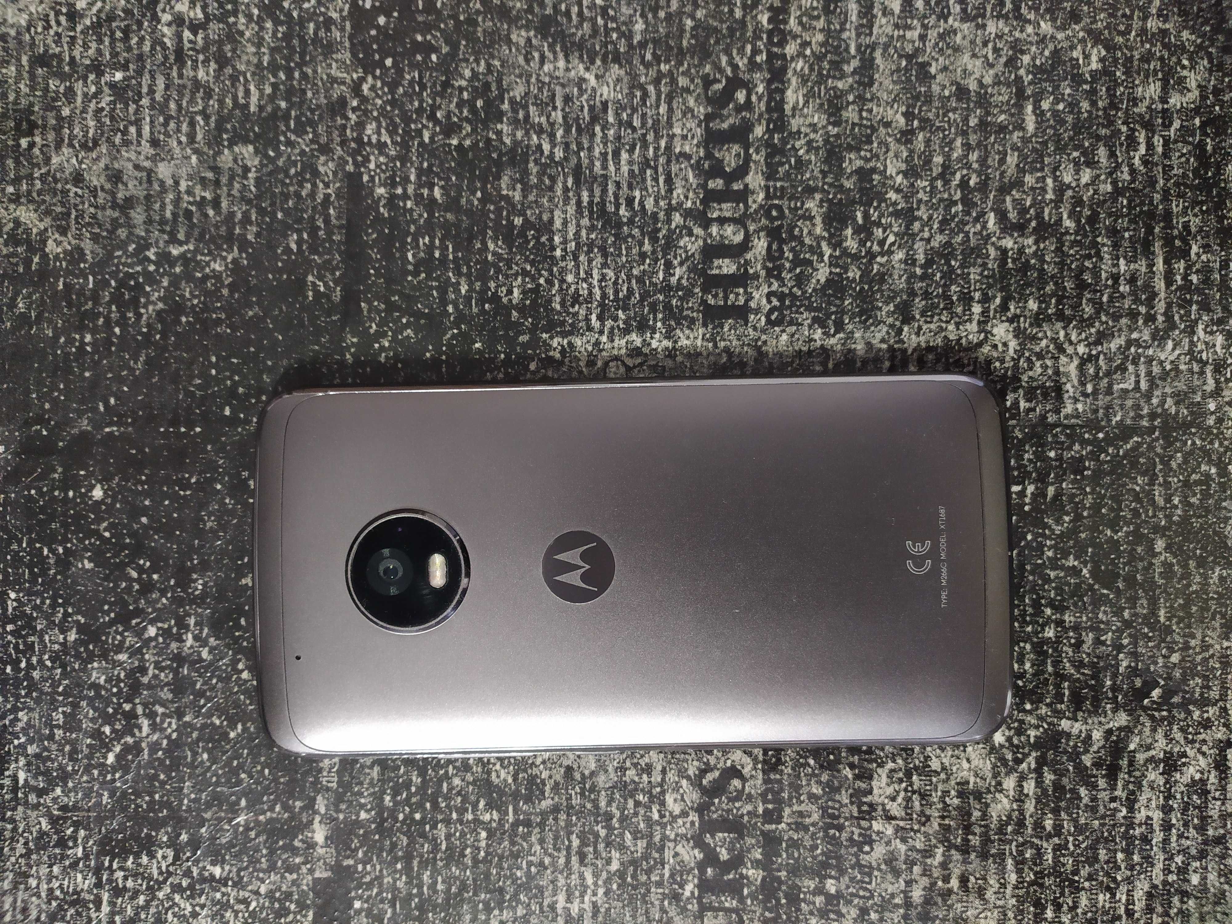 Телефон, андроид смартфон Motorola Moto G5 Plus 4/64