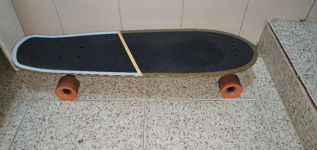 SKATE como novo.Muito pouco uso