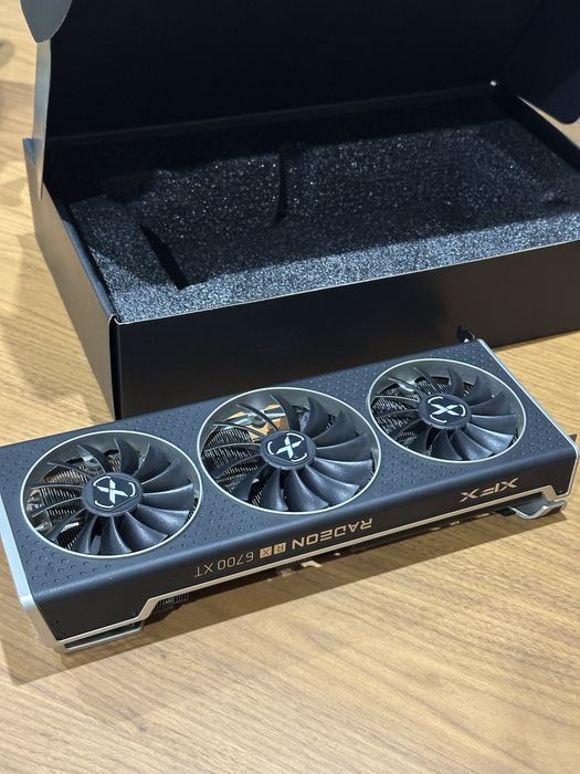 Xfx RX 6700 xt 12gb