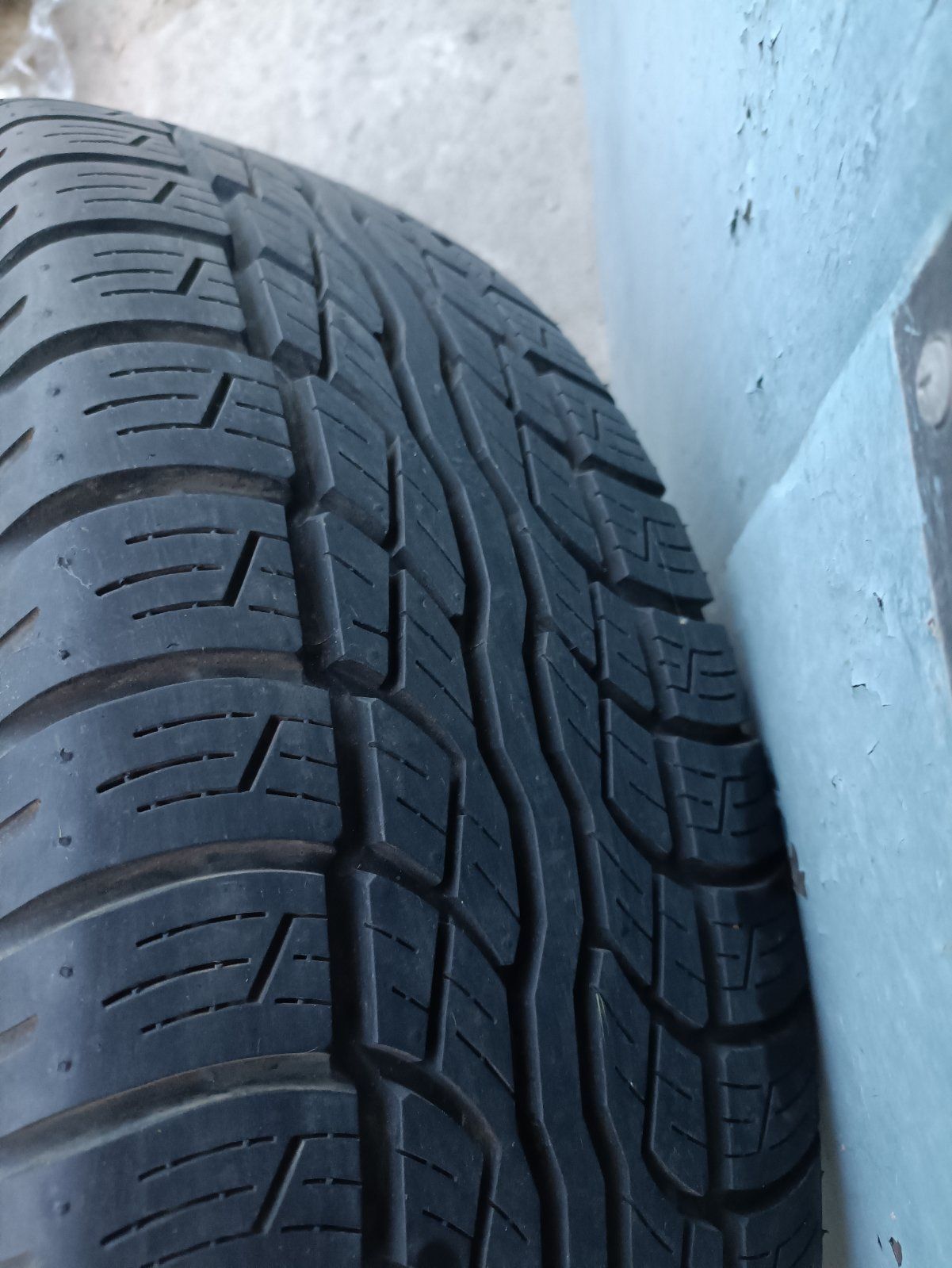 Bridgestone Dueler H/T 687 225/70R16 102S