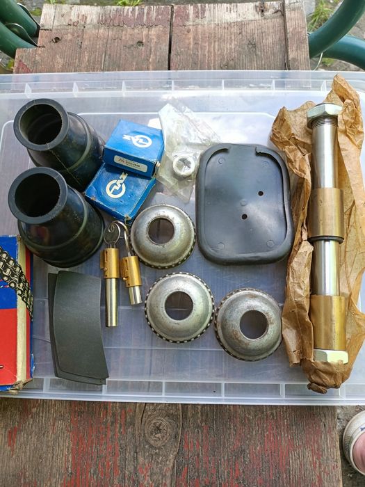 Продам поршня на Яву