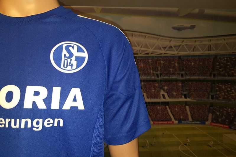F.C. Schalke 04 Gelsenkirchen Adidas Climalite 2002-04 home size: S-M