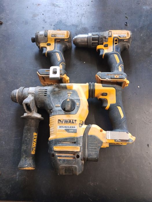 DeWalt Młot wkrętarka dobijak